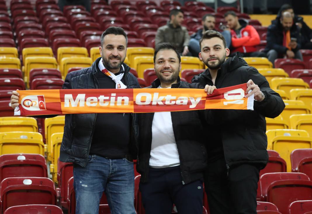 Galatasaray'dan Karagümrük maçı hakemlerine jest. İç ısıtan müthiş fotoğraflar 22