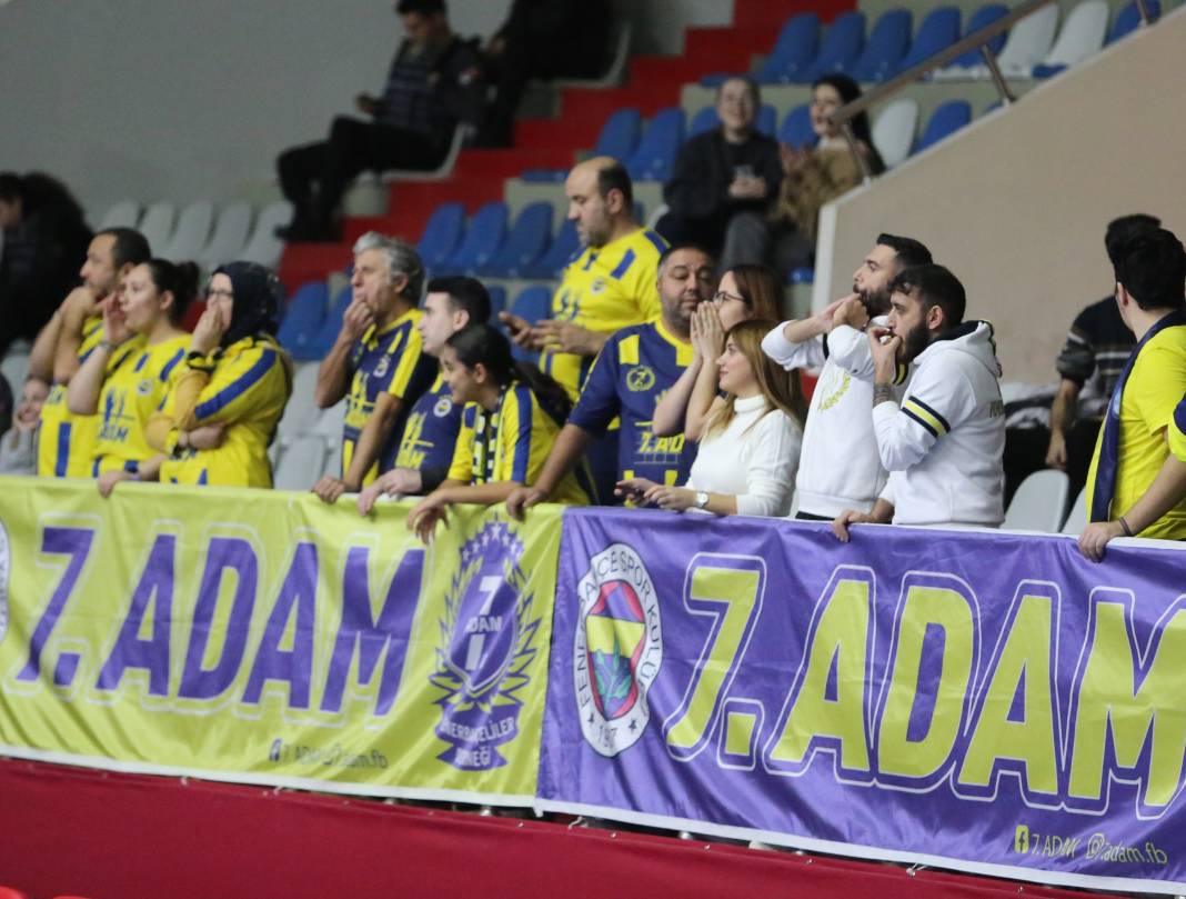 Fenerbahçe Bursa Büyükşehir Belediye Spor maçının hiçbir yerde olmayan fotoğrafları 48