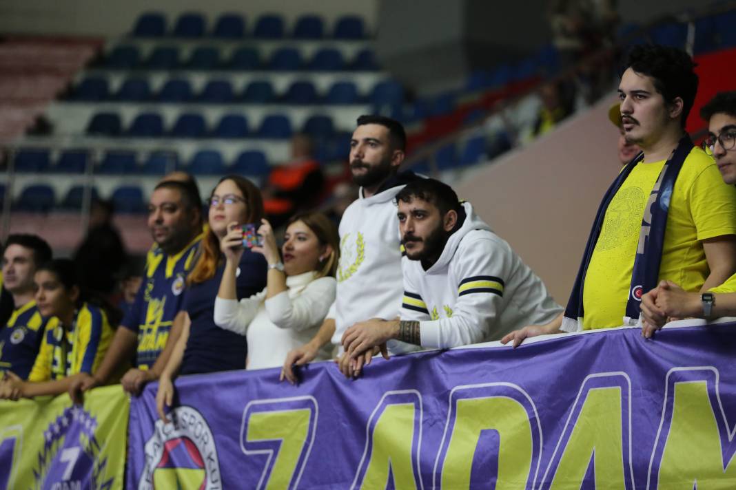 Fenerbahçe Bursa Büyükşehir Belediye Spor maçının hiçbir yerde olmayan fotoğrafları 39