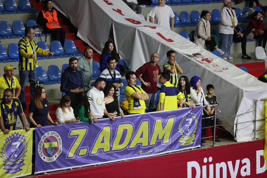 Fenerbahçe Bursa Büyükşehir Belediye Spor maçının hiçbir yerde olmayan fotoğrafları 14