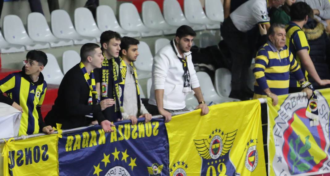 Fenerbahçe Bursa Büyükşehir Belediye Spor maçının hiçbir yerde olmayan fotoğrafları 21