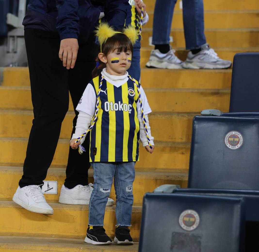 Kadıköy'de Fener alayı. Muhteşem maçın muhteşem fotoğrafları. Kadıköy sallandı 178