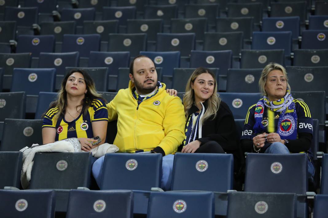Kadıköy'de Fener alayı. Muhteşem maçın muhteşem fotoğrafları. Kadıköy sallandı 171
