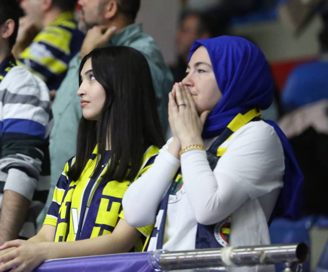 Fenerbahçe Bursa Büyükşehir Belediye Spor maçının hiçbir yerde olmayan fotoğrafları 59