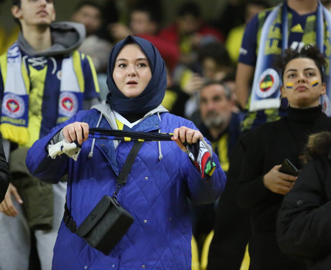 Kadıköy'de Fener alayı. Muhteşem maçın muhteşem fotoğrafları. Kadıköy sallandı 164
