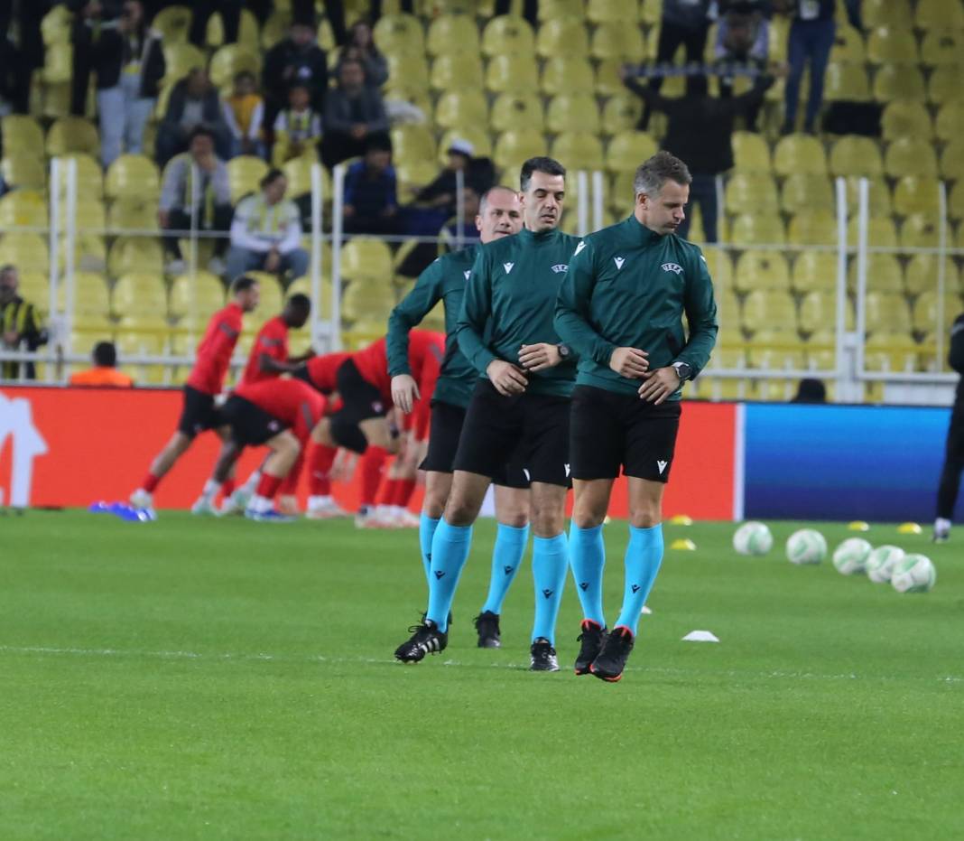 Kadıköy'de Fener alayı. Muhteşem maçın muhteşem fotoğrafları. Kadıköy sallandı 88