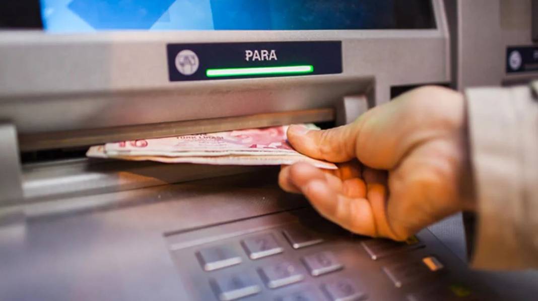 ATM’den para çekenler dikkat. Bu işlem artık paralı olacak 2