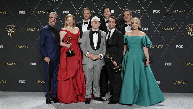 Emmy Ödülleri sahiplerini buldu. ‘Succession’ adeta sildi süpürdü 3