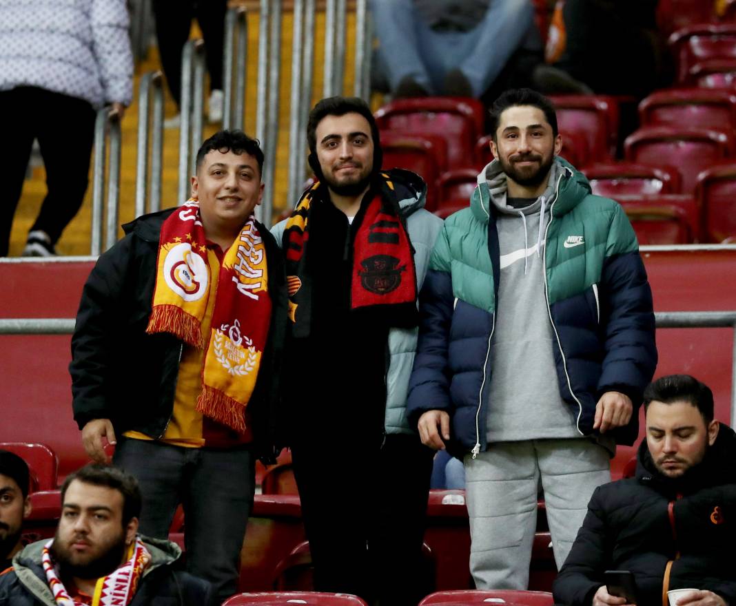 Galatasaray yenilgiyi unuttu. RAMS Park'tan tarihi anlar 76