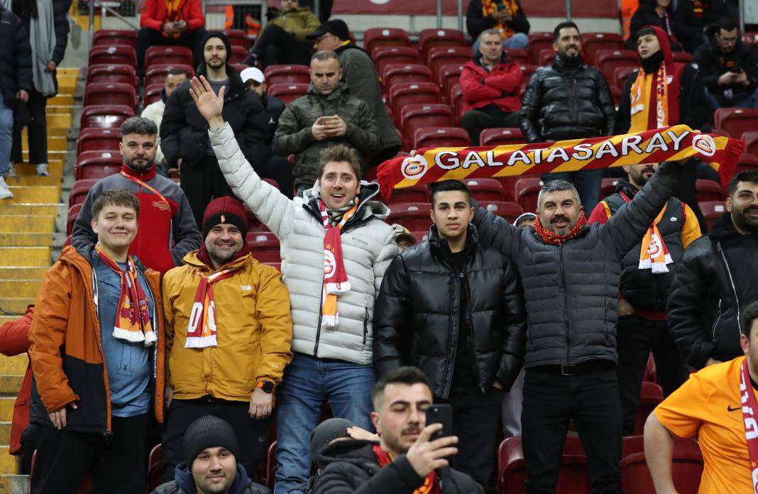 Galatasaray yenilgiyi unuttu. RAMS Park'tan tarihi anlar 59