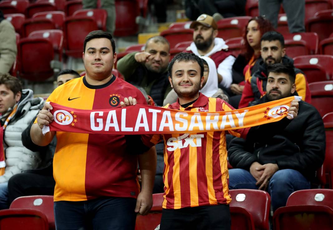 Galatasaray yenilgiyi unuttu. RAMS Park'tan tarihi anlar 58