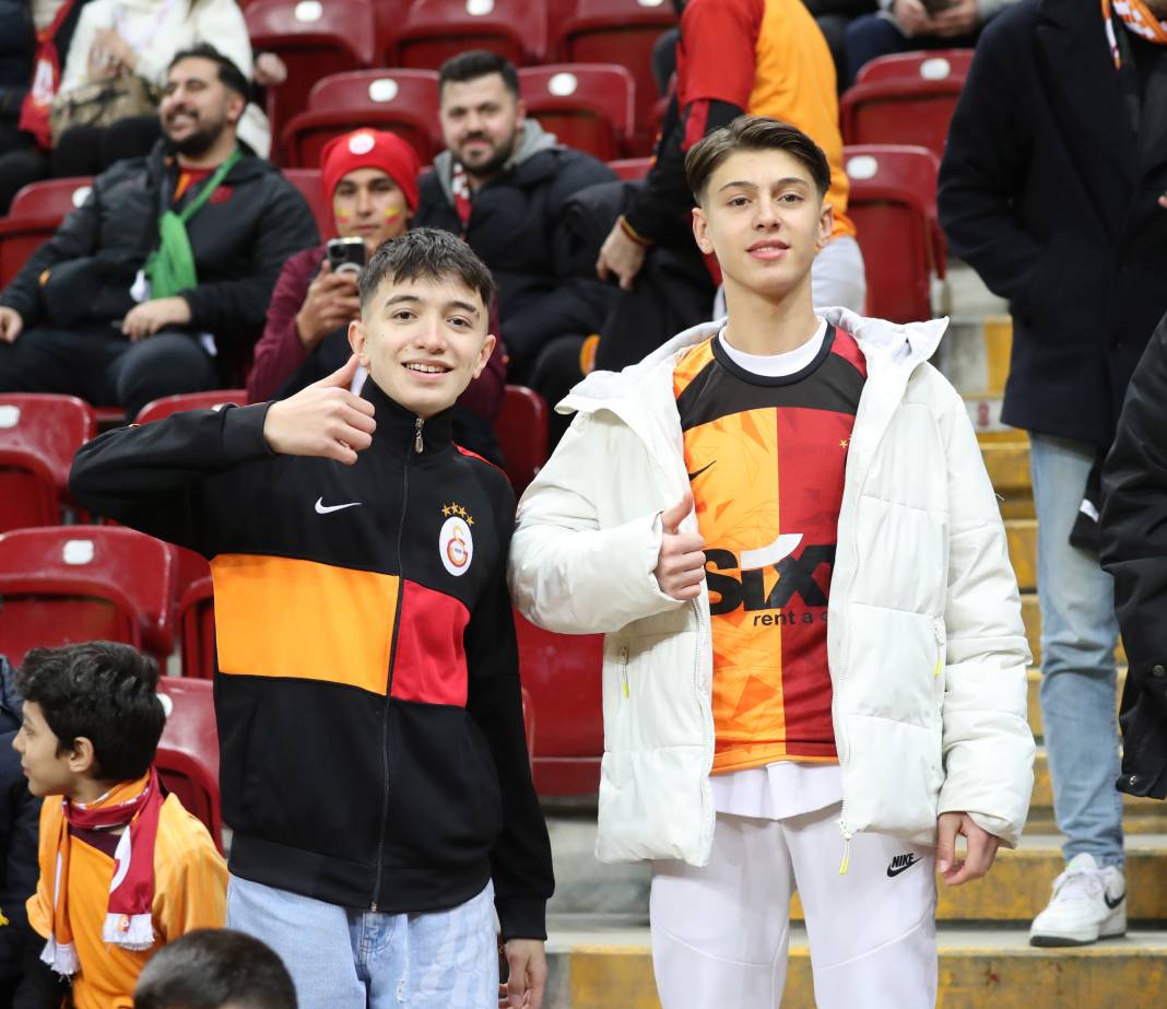 Galatasaray yenilgiyi unuttu. RAMS Park'tan tarihi anlar 54