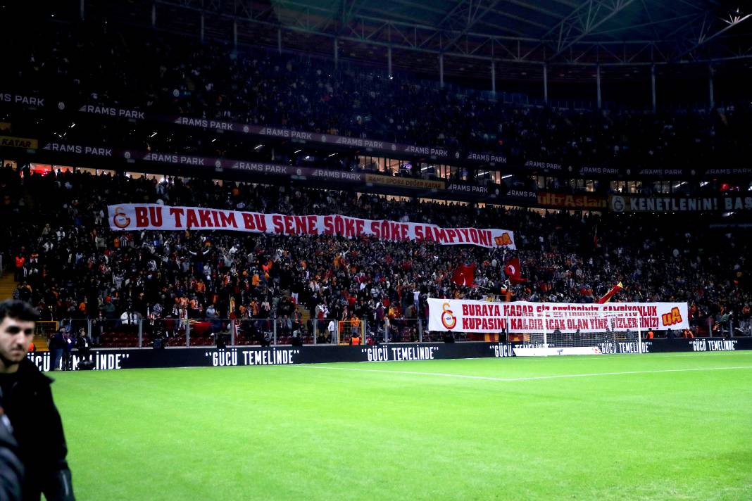 Galatasaray yenilgiyi unuttu. RAMS Park'tan tarihi anlar 41