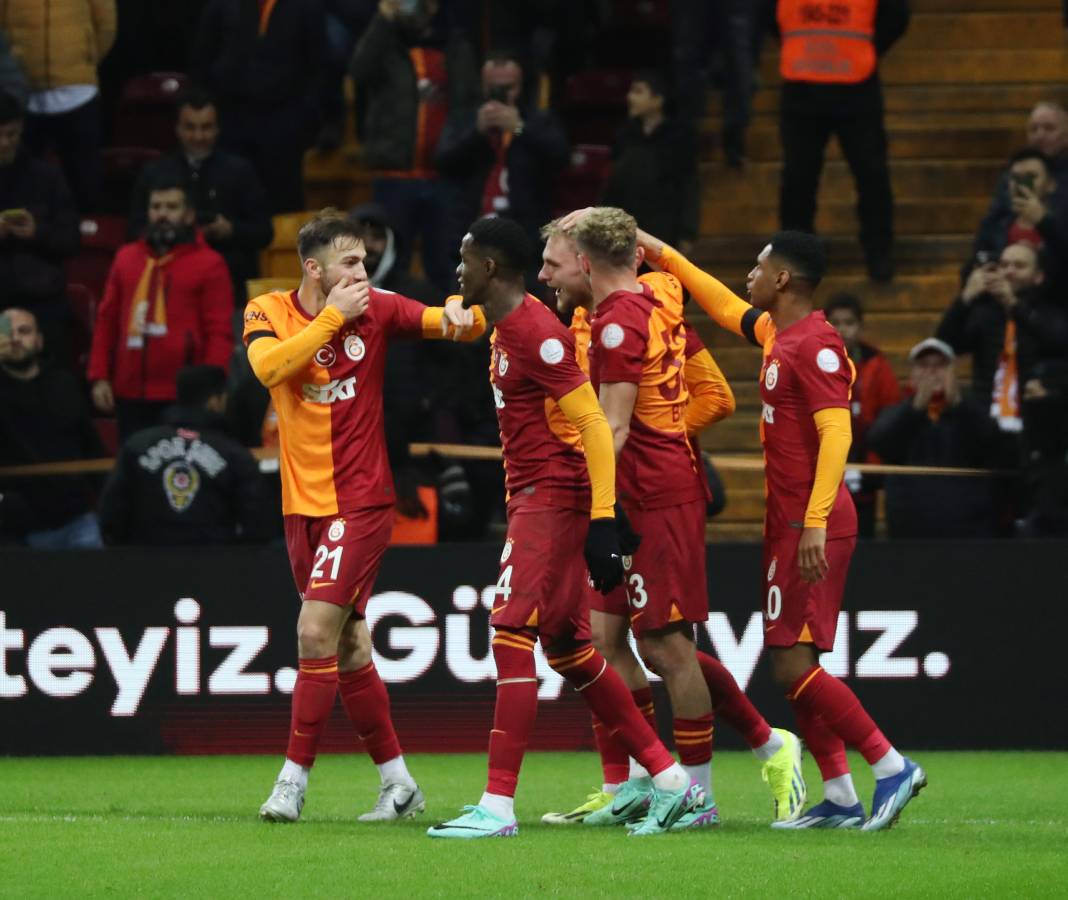 Galatasaray yenilgiyi unuttu. RAMS Park'tan tarihi anlar 15