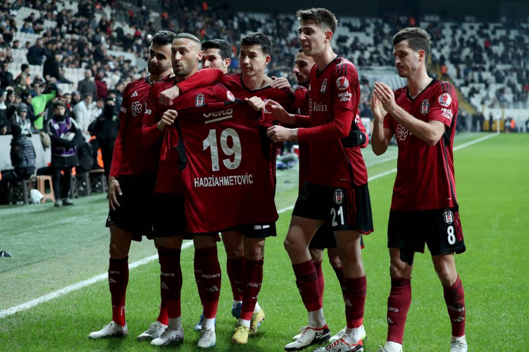 Fernando Santoslu Beşiktaş fırtınası Eyüpspor'u da yıktı geçti 30