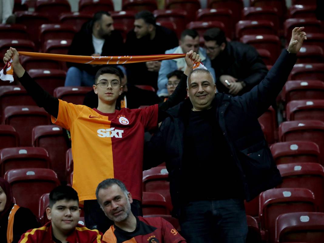 Çocuklar Icardi selamını çaktı. Galatasaray sahada şov yaptı 24