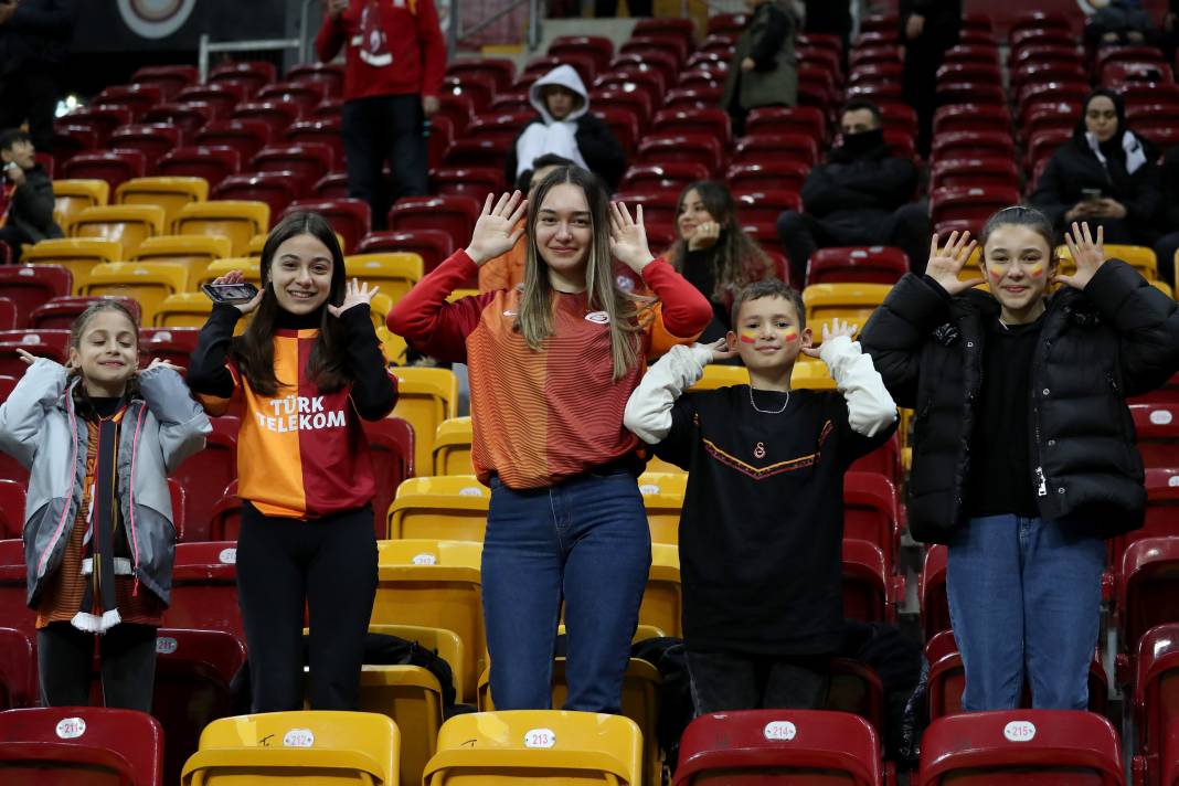 Çocuklar Icardi selamını çaktı. Galatasaray sahada şov yaptı 12