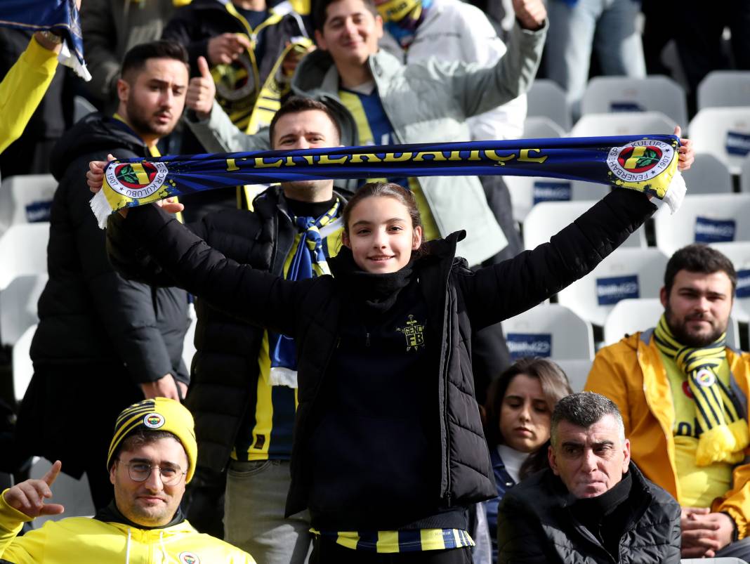 Cengiz Ünder'in üst düzey performansı taraftarını sevindirdi. 5-1'lik İstanbulspor Fenerbahçe maçının tüm fotoğrafları 36