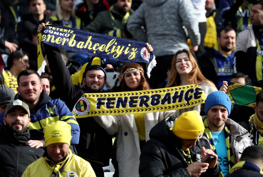 Cengiz Ünder'in üst düzey performansı taraftarını sevindirdi. 5-1'lik İstanbulspor Fenerbahçe maçının tüm fotoğrafları 29