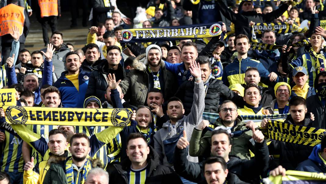 Cengiz Ünder'in üst düzey performansı taraftarını sevindirdi. 5-1'lik İstanbulspor Fenerbahçe maçının tüm fotoğrafları 27