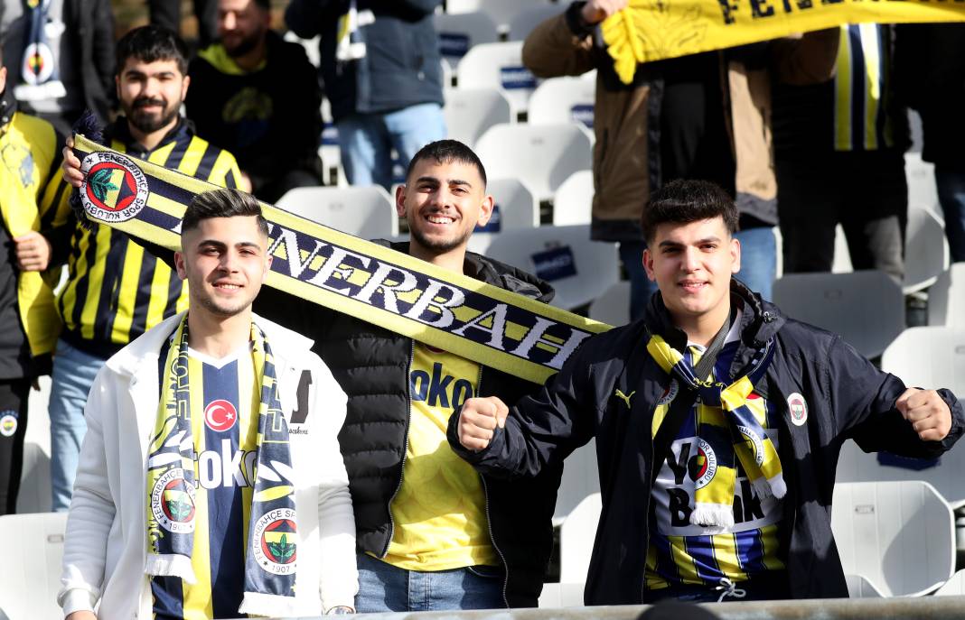 Cengiz Ünder'in üst düzey performansı taraftarını sevindirdi. 5-1'lik İstanbulspor Fenerbahçe maçının tüm fotoğrafları 24