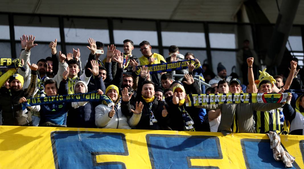 Cengiz Ünder'in üst düzey performansı taraftarını sevindirdi. 5-1'lik İstanbulspor Fenerbahçe maçının tüm fotoğrafları 21
