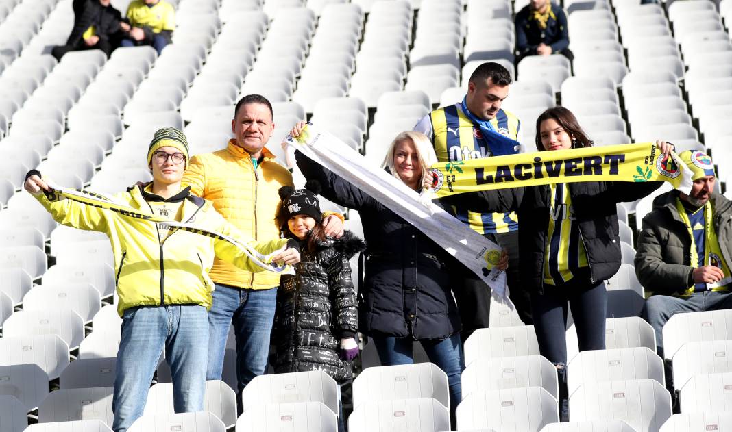 Cengiz Ünder'in üst düzey performansı taraftarını sevindirdi. 5-1'lik İstanbulspor Fenerbahçe maçının tüm fotoğrafları 16
