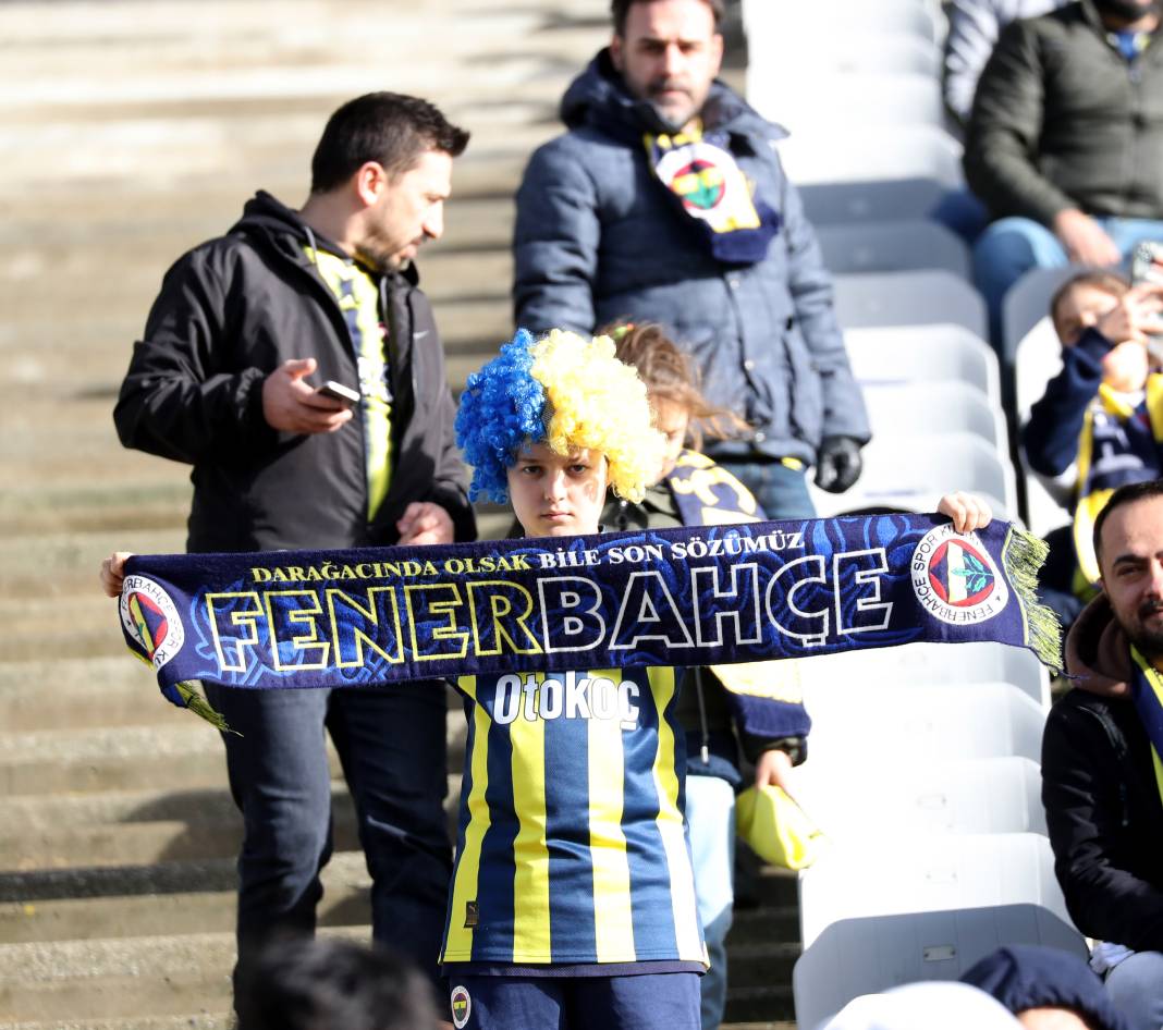 Cengiz Ünder'in üst düzey performansı taraftarını sevindirdi. 5-1'lik İstanbulspor Fenerbahçe maçının tüm fotoğrafları 9