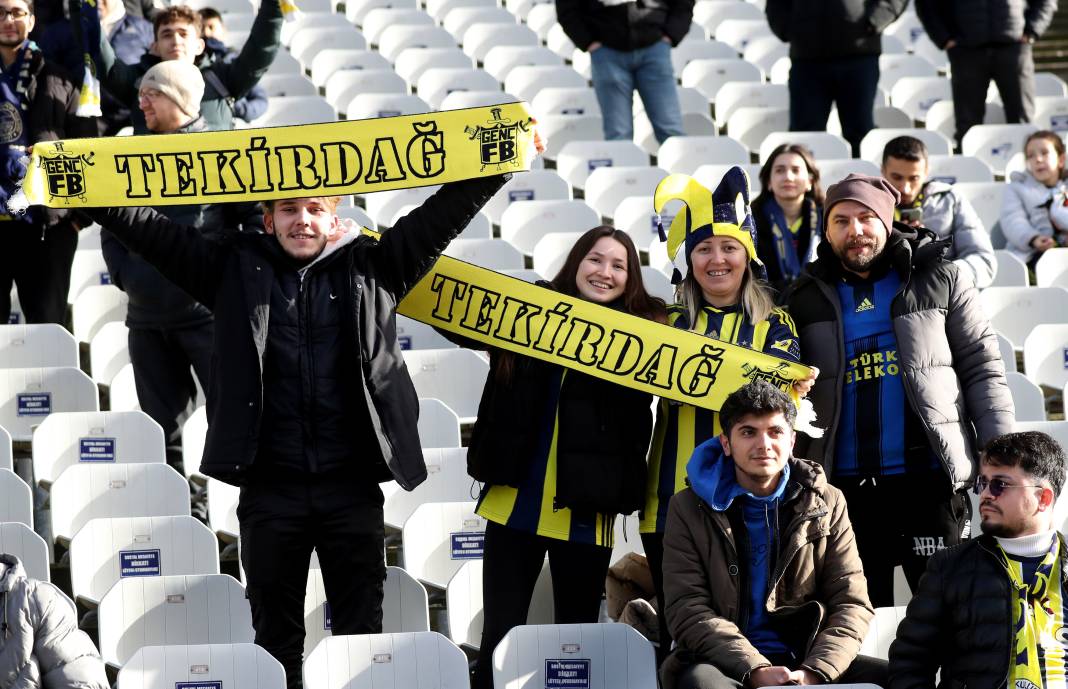 Cengiz Ünder'in üst düzey performansı taraftarını sevindirdi. 5-1'lik İstanbulspor Fenerbahçe maçının tüm fotoğrafları 4