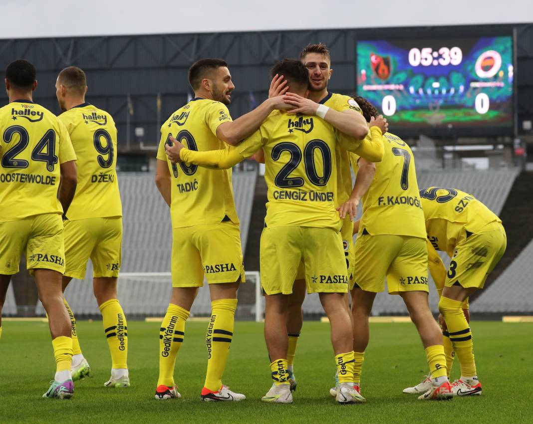 Cengiz Ünder'in üst düzey performansı taraftarını sevindirdi. 5-1'lik İstanbulspor Fenerbahçe maçının tüm fotoğrafları 51