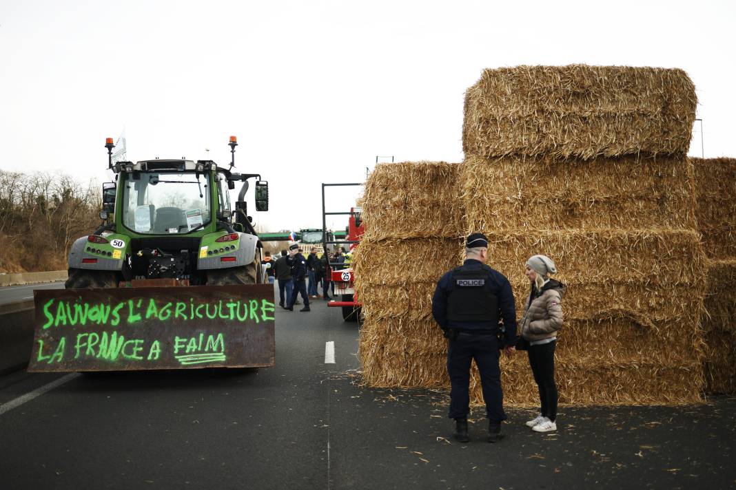 Çiftçiler şehri abluka altına aldı. Paris kuşatması 6