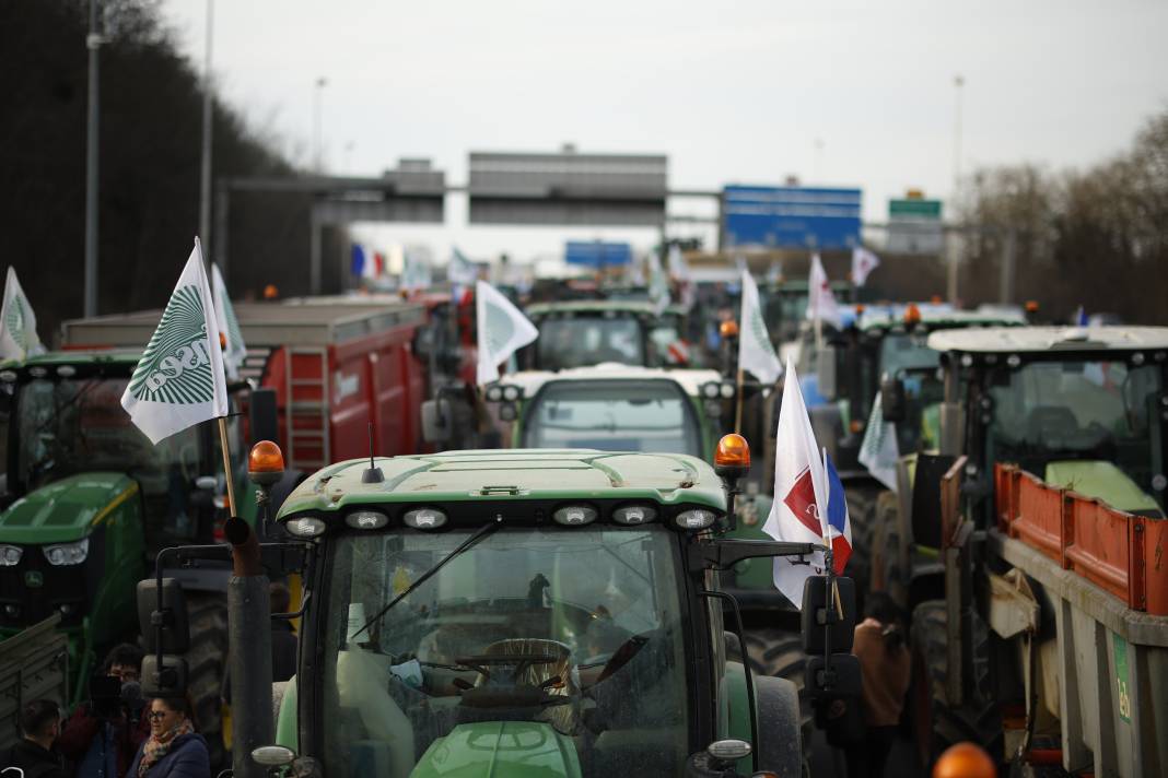 Çiftçiler şehri abluka altına aldı. Paris kuşatması 9