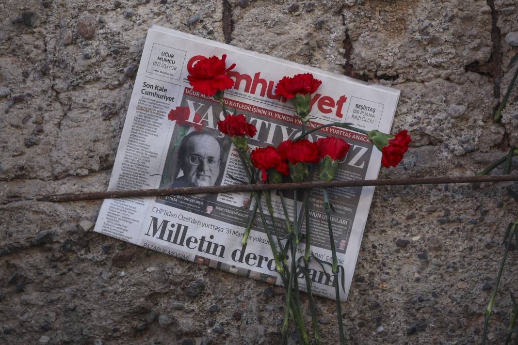 Gazeteci-yazar Uğur Mumcu ölümünün 31'inci yılında anıldı 13