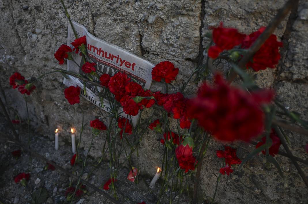 Gazeteci-yazar Uğur Mumcu ölümünün 31'inci yılında anıldı 14