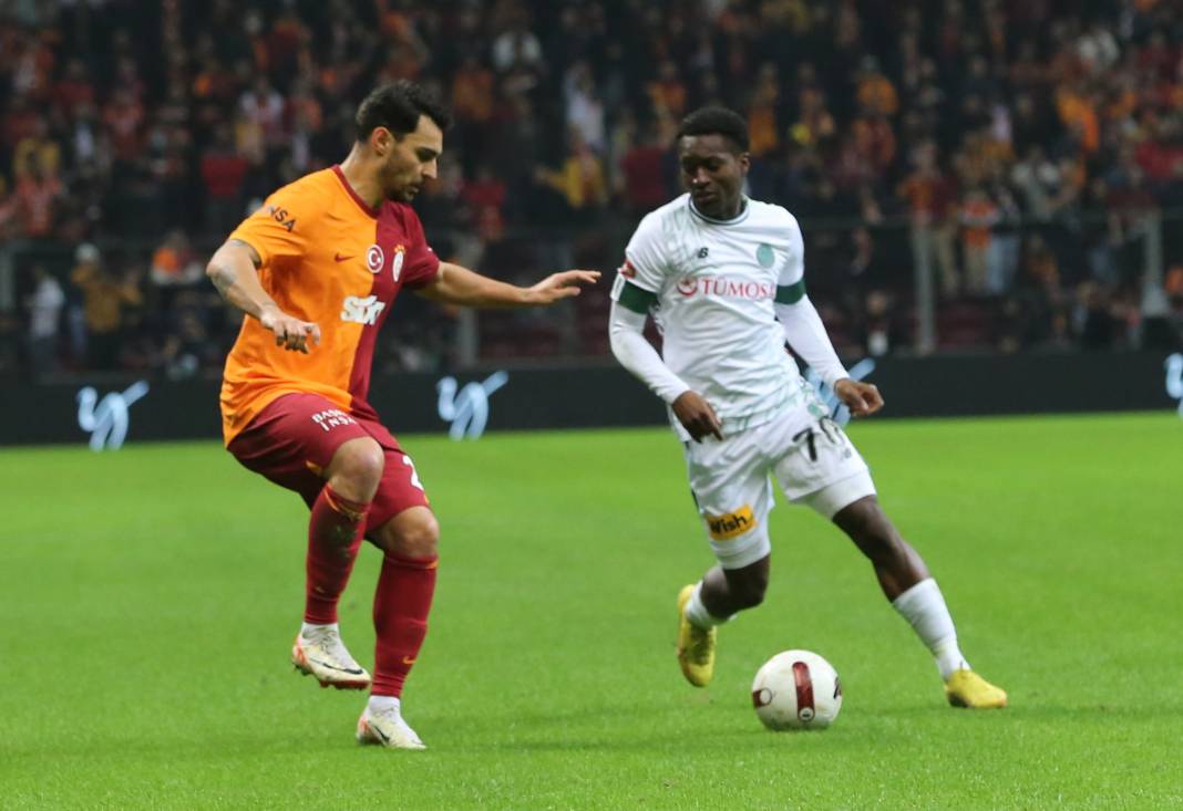 Galatasaray Konyaspor karşısında 3 golle güldü. Yarıştan kopmadı. Maçtan renkli görüntüler 17