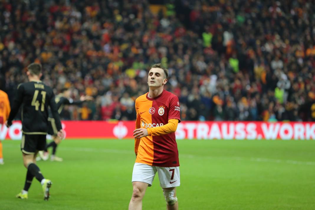 Muslera devleşti Icardi fişi çekti. Galatasaray taraftarı öldü öldü dirildi 75