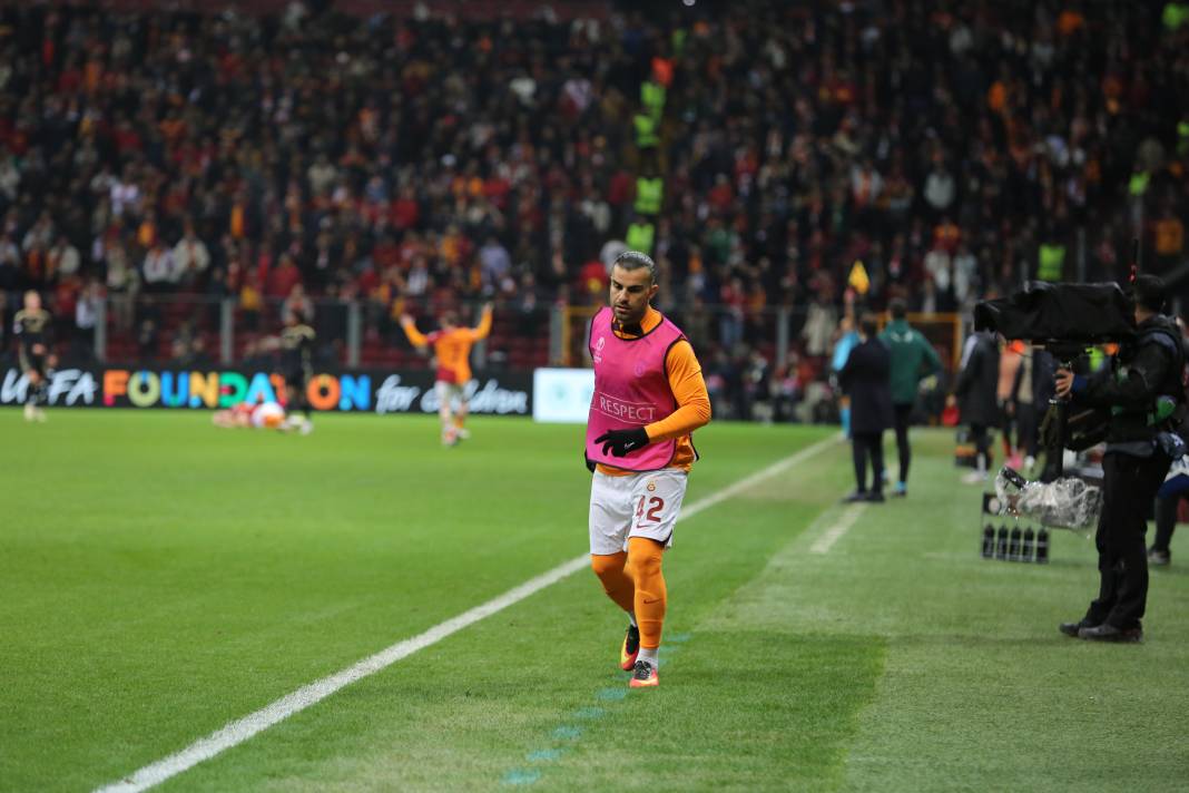 Muslera devleşti Icardi fişi çekti. Galatasaray taraftarı öldü öldü dirildi 43