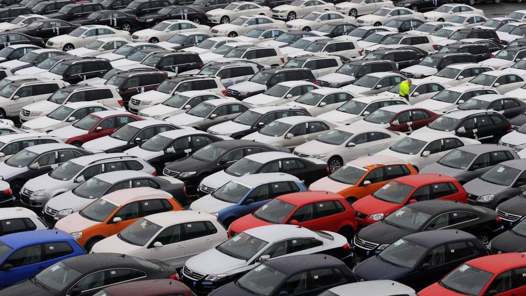 İkinci el otomobil piyasasında satışların durmasıyla bu araçlar 200 bin TL'nin altına düştü 2