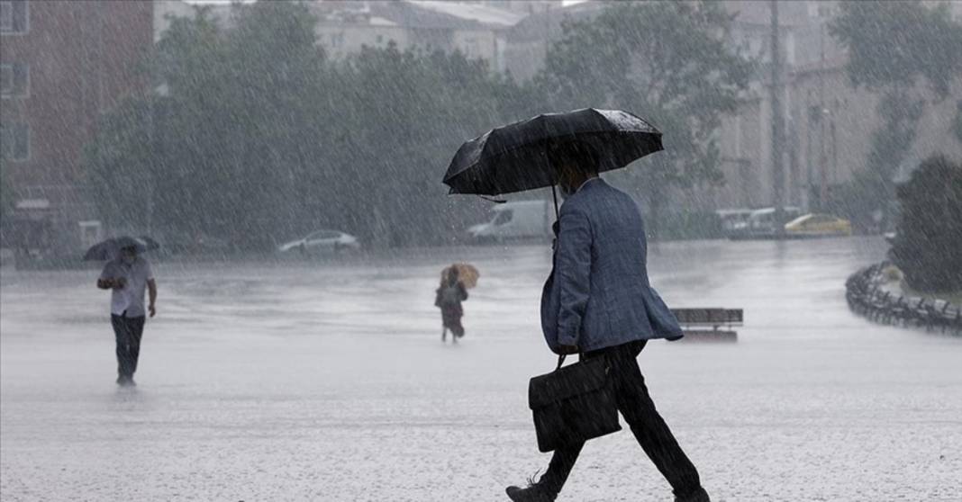 Meteorolojiden 4 il için yağmur 3 il için kar yağışı uyarısı. Pazar gezmesi şemsiyesiz olmayacak 8