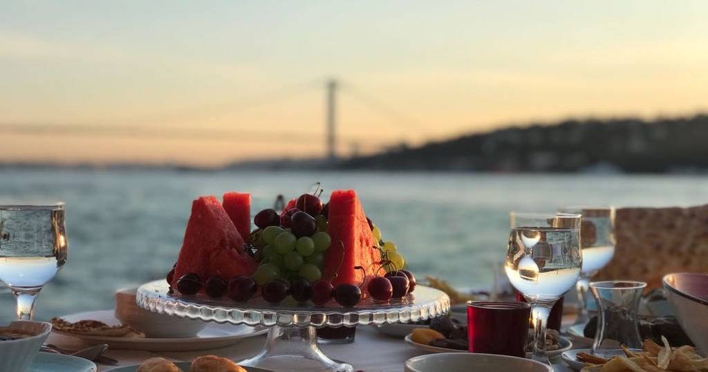 İstanbul’un en güzel mekânlarının 2024 iftar fiyatları. Bu mekanlarda iftar yapmak hayal oldu! 11