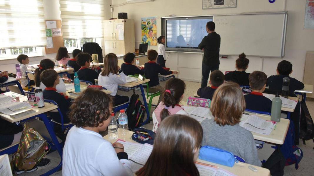 Çocukları özel okulda okuyan velilere müjde. Artık ücretsiz ve zorunlu olacak 13