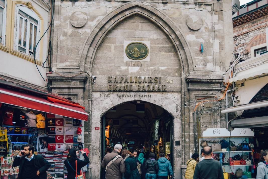 Dolar ve Euro'da görülmemiş rakam. Dikkat çeken Kapalıçarşı uyarısı 2