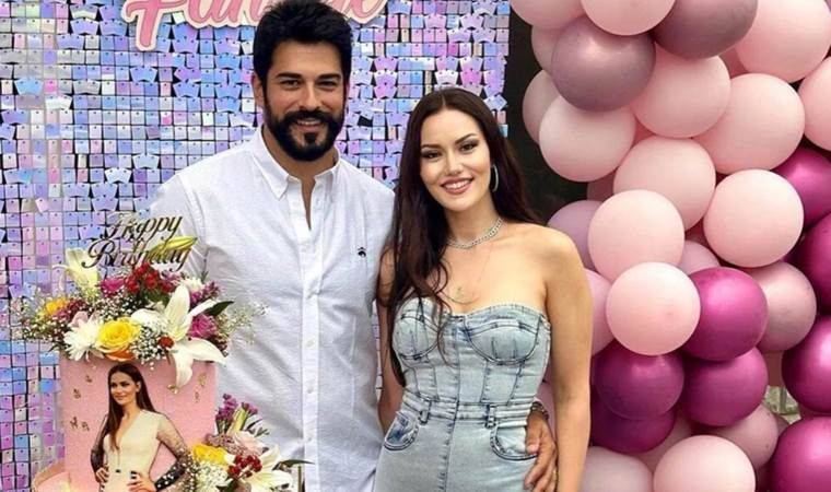 Fahriye Evcen lüks evinin salonundan paylaştı. Görenler hayran hayran bir daha baktı 6