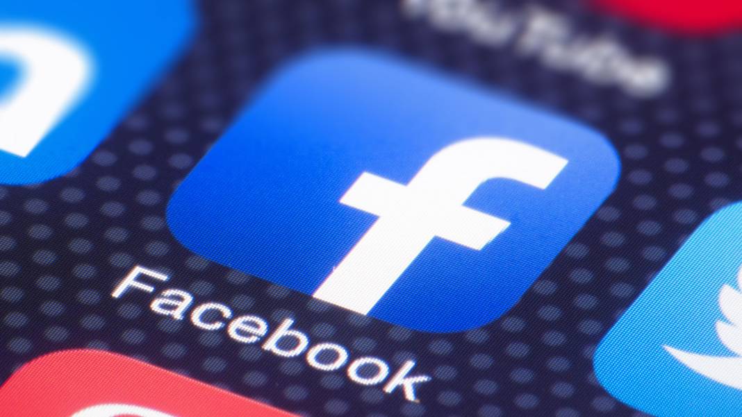 Facebook bir döneme damga vuran eski özelliğini geri getiriyor. Yıllar önce herkes kullanıyordu 2