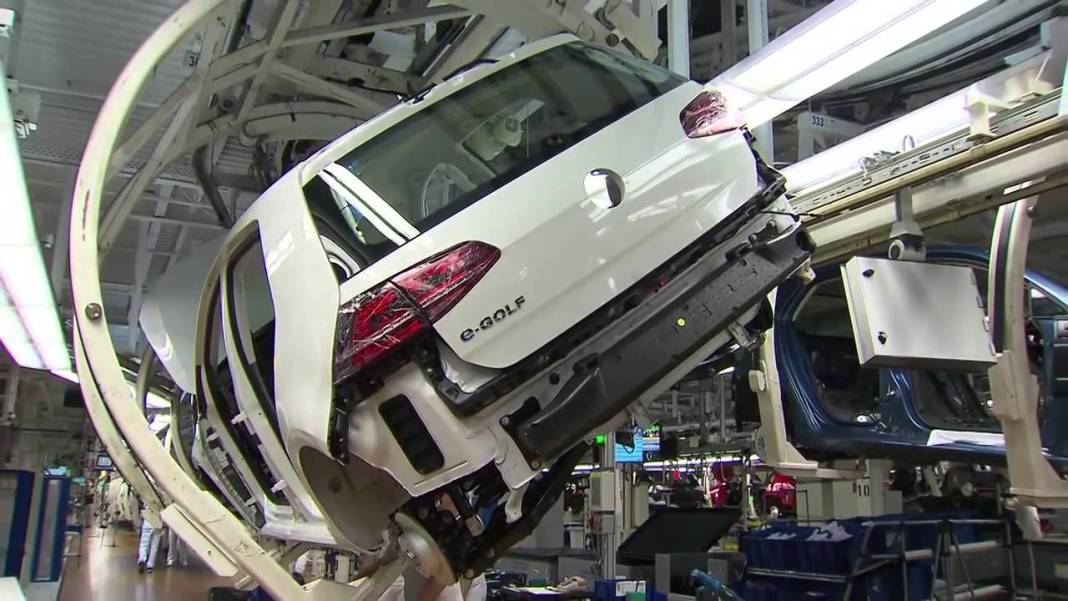 Volkswagen ünlü modelin üretimini durdurdu. Nedeni şok etti 10