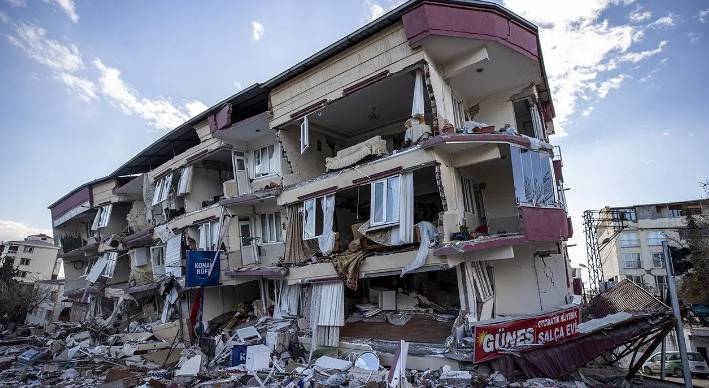 Deprem Profesörü Okan Tüysüz her an kırılabilecek fayları açıkladı. 'Resmen kendi mezarımızı kazıyoruz' 13