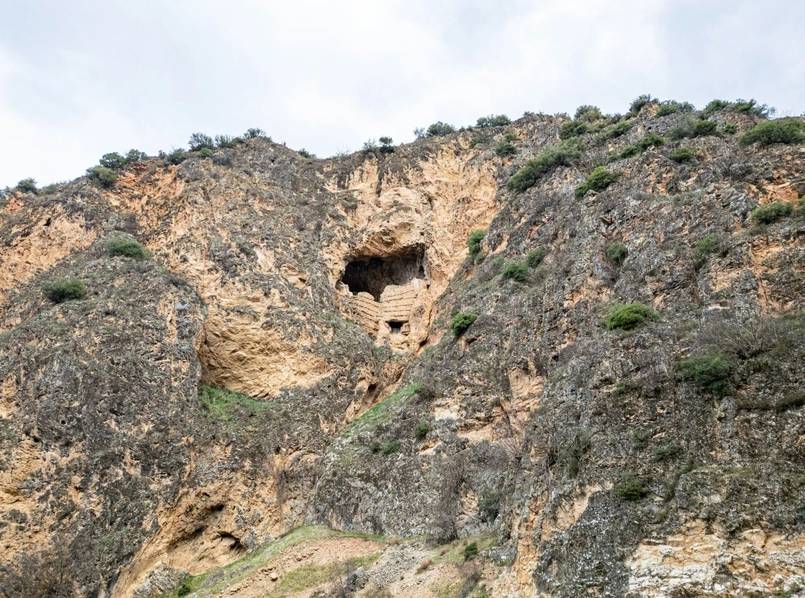 Bu mağaranın hikâyesi duyanları şaşırtıyor. İçinde ne var? 4