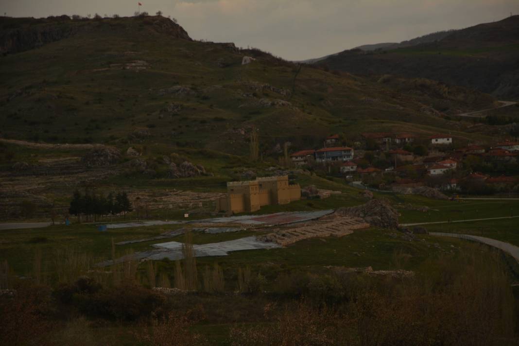 Çorum'un taşlarındaki gizem. Tek tek görüntülenip açıklandı 12