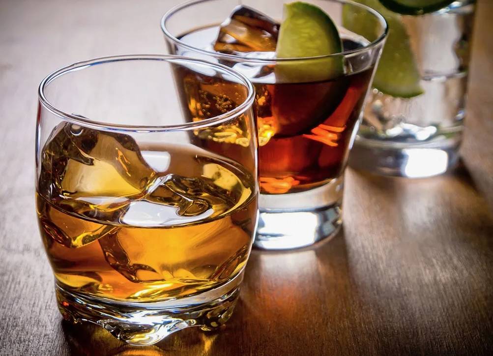 En çok alkol tüketen 10 ülke belli oldu. DSÖ açıkladı 6