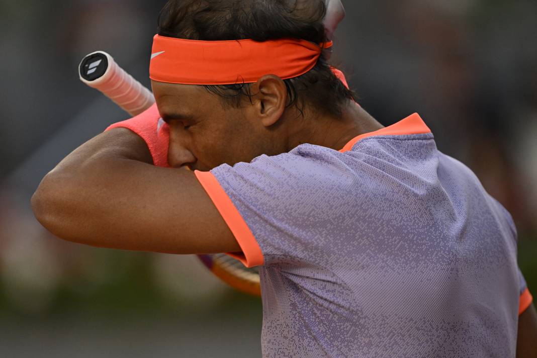 Rafael Nadal başardı 5